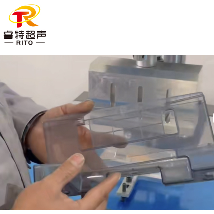 ABS塑料水箱超声波密封焊接机